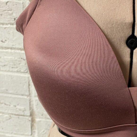 Auden Bra Lightly lined wire free 38DD - Picture 3 of 13